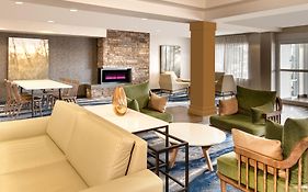Fairfield Inn & Suites By Marriott Toronto Brampton